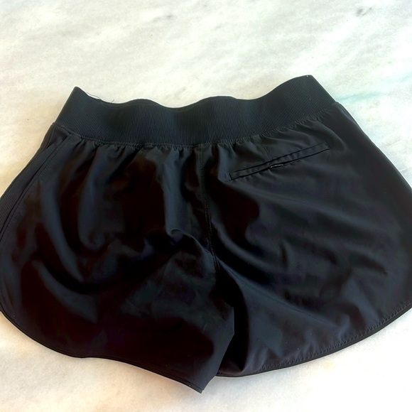 4 pairs Under Armour and Nike Women’s Shorts Set small/medium running athletic - Picture 14 of 16